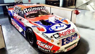 El Ford de Werner en el taller de Azul.