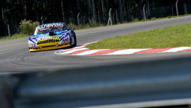 Chevrolet de Norberto Fontana doblando