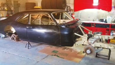 La réplica de la Chevy de Calamante en el taller