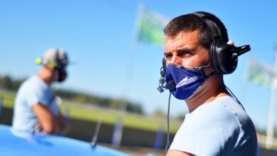 José Savino en los boxes de La Plata.