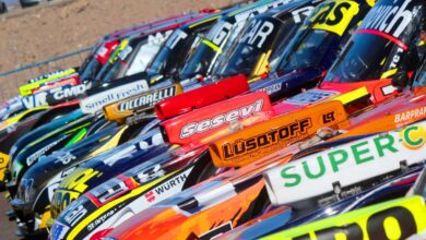 Trompas de autos de TC alineados