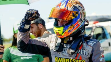 Rudi Bundziak puño apretado