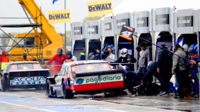 Rossi cambia neumáticos en Olavarría 2017