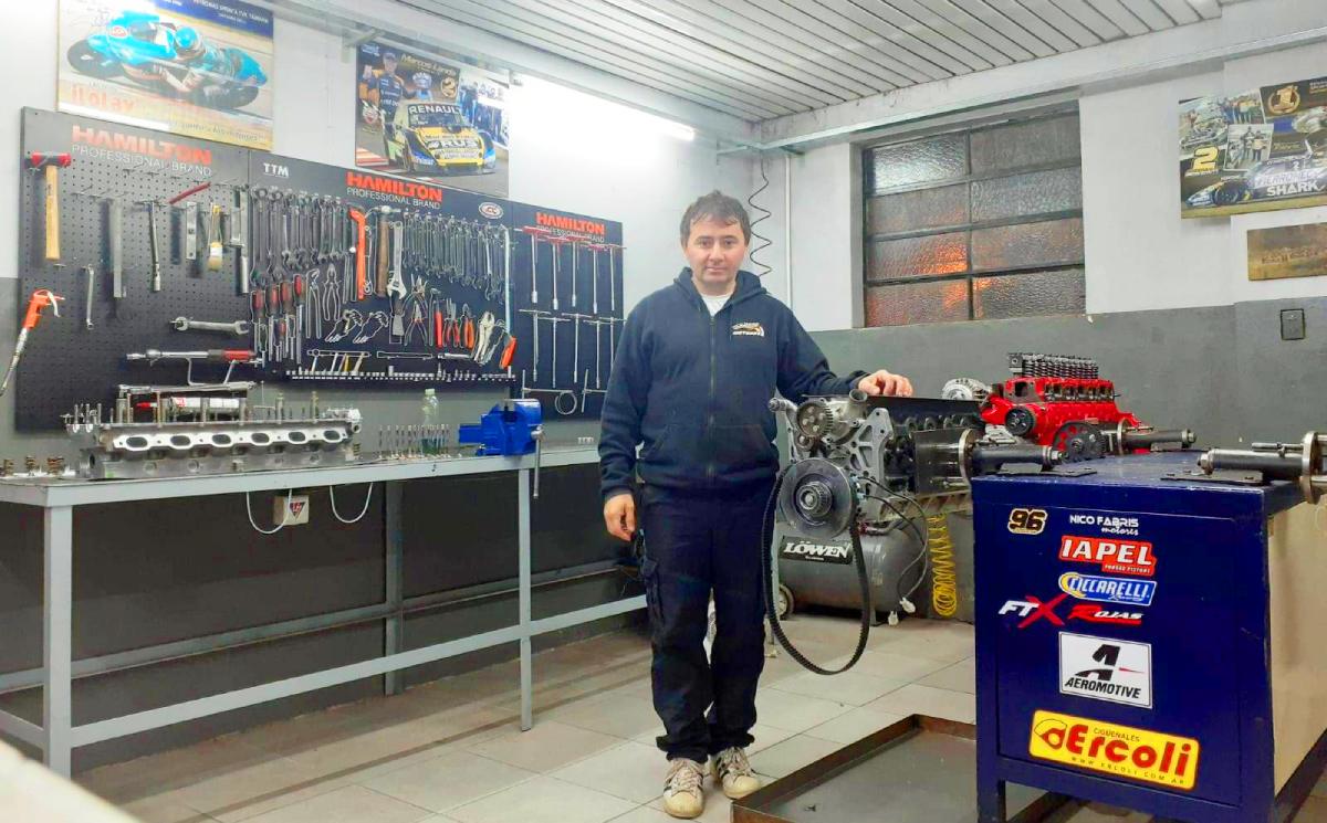 Fabris en la sala de motores