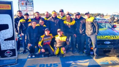 El equipo del Gurí Martínez festeja pole