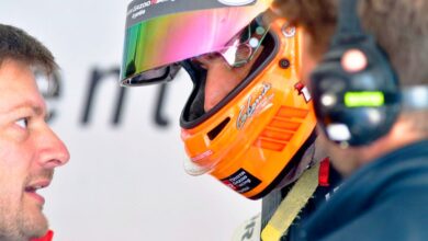 Rossi hablando con Kissling