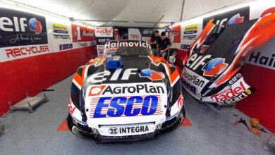 El Ford de Werner en el box de Rafaela.