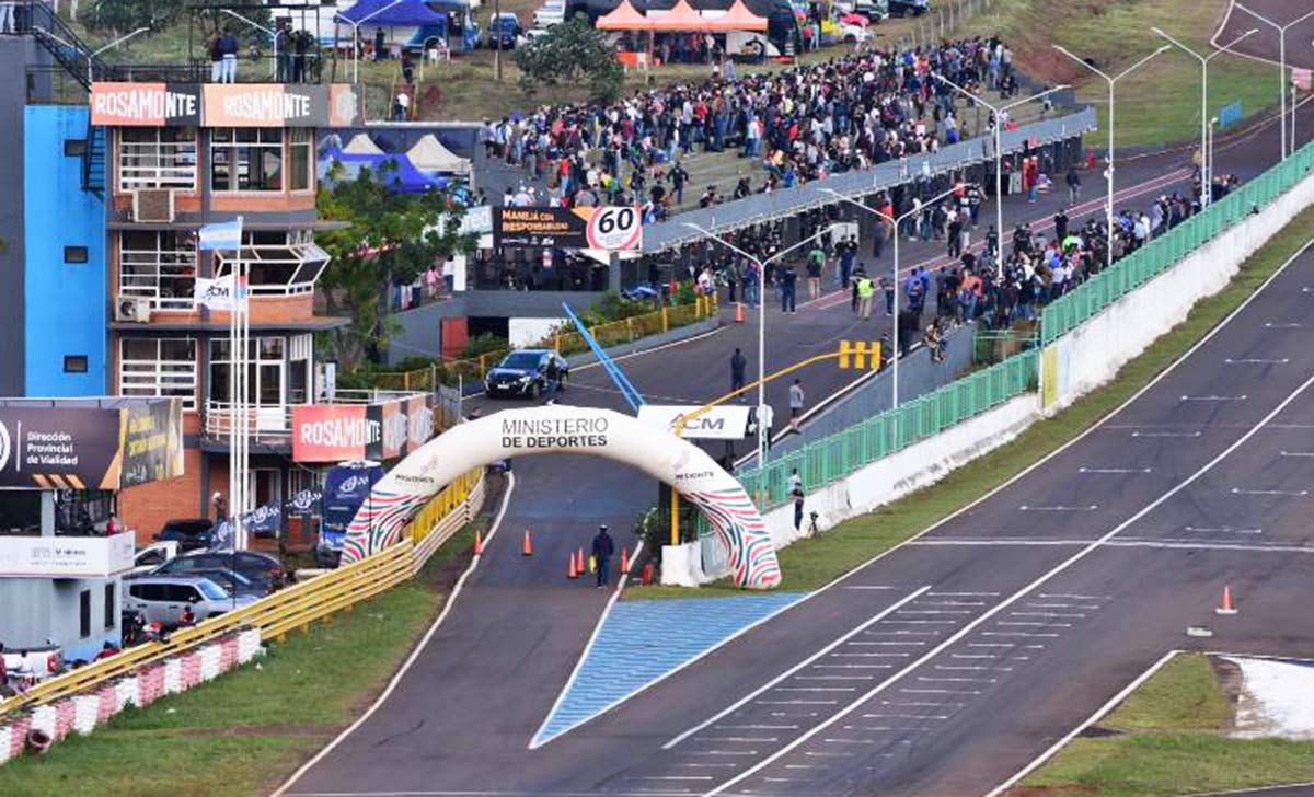 Vista panorámica del autódromo de Posadas.