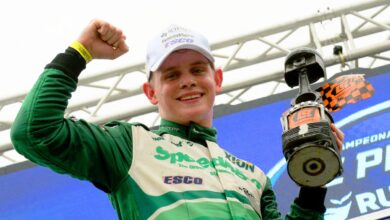 Fritzler celebra en el podio.