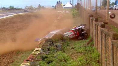 El auto de Santilli sobre los neumáticos de contención.