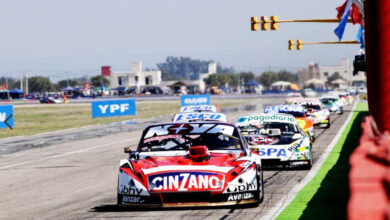 Rossi encabezando el pelotón en San Luis.