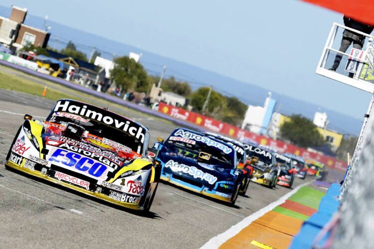 Werner dominando el pelotón de TC en San Luis.