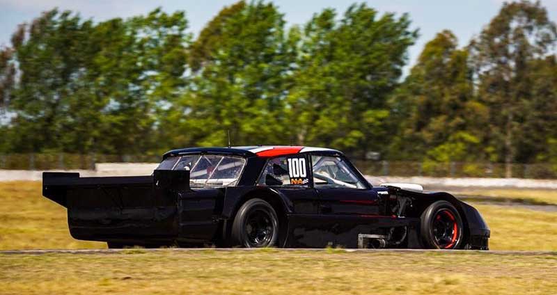 El Ford de Leonardo Forte en el TC Pista Mouras.