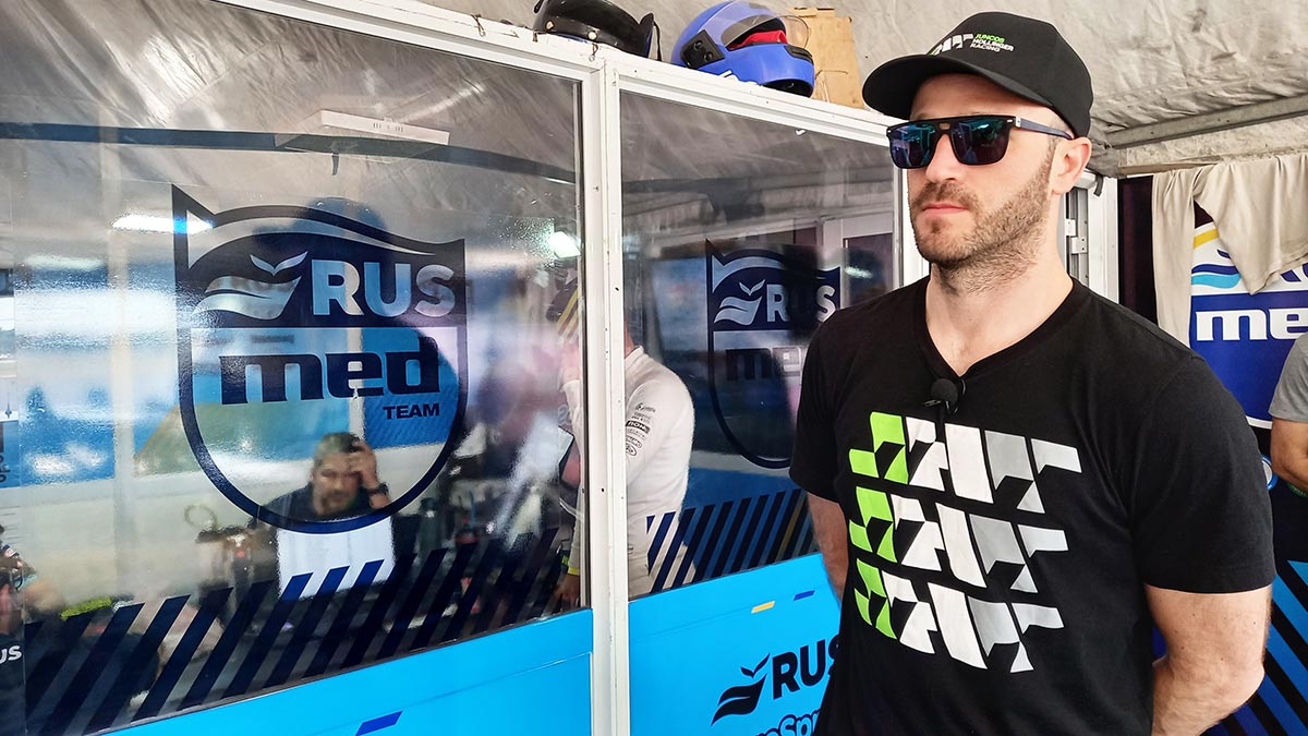 Agustín Canapino en el box del RUS Med Team.
