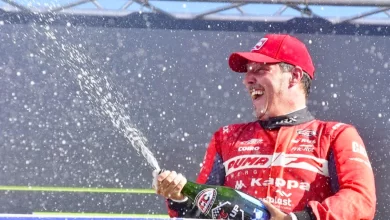 Mazzacane celebra en el podio