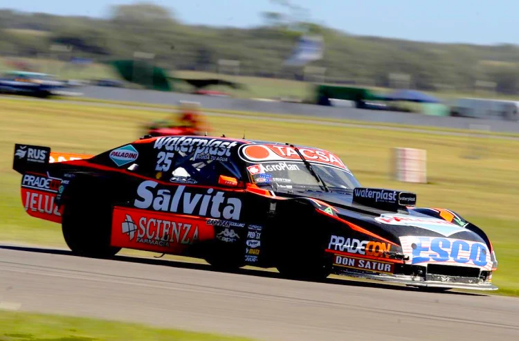 Chevrolet de Ciantini en la pista