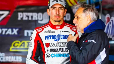 Trucco habla con Di Meglio en los boxes