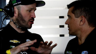 Canapino hablando con Juncos.