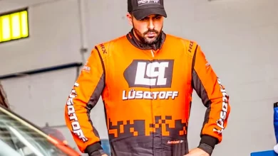 Lambiris pensativo en boxes
