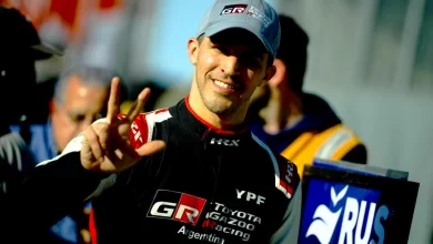 Rossi festeja el tercer puesto en la clasificación.