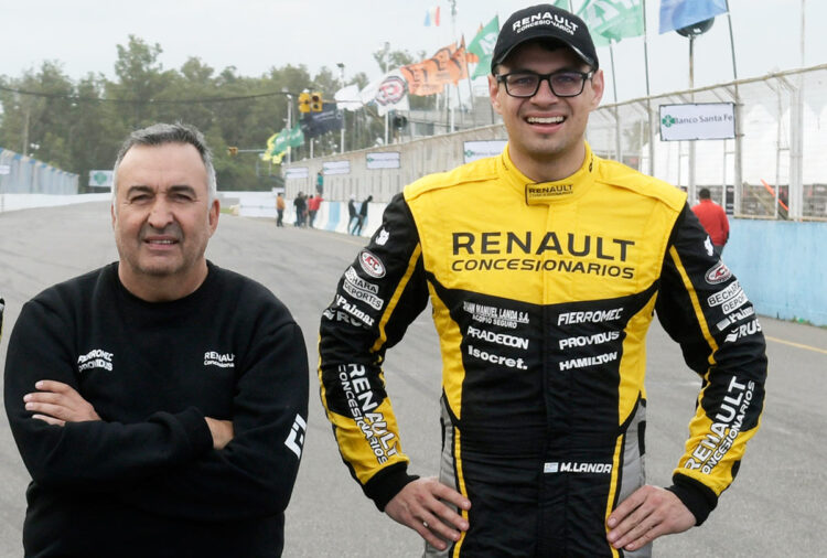 Esteban Trotta y Marcos Landa, en la recta de Rafaela.