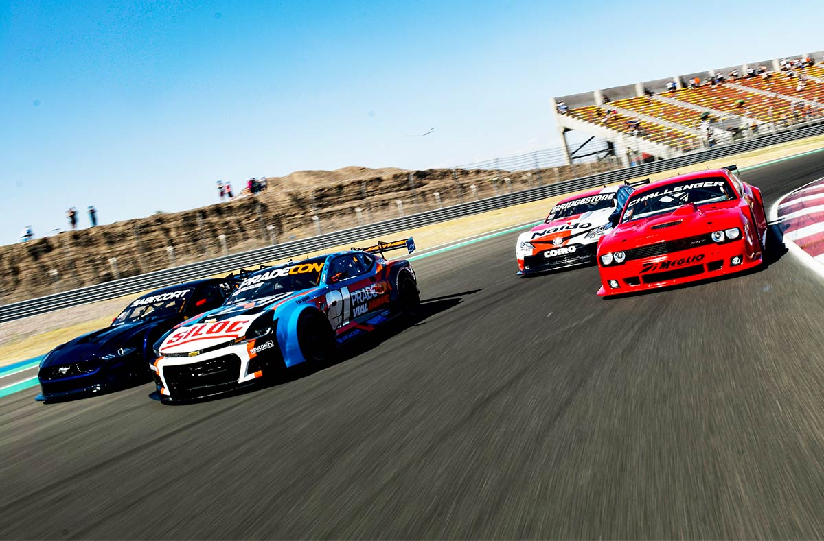 Los nuevos modelos de TC en la pista de San Juan.