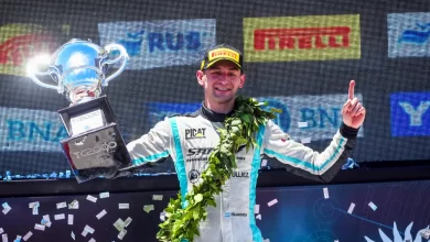 Polakovich festeja en el podio