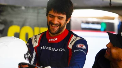 Rasuk sonríe en los boxes