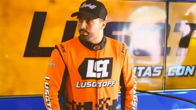 Lambiris serio en el box