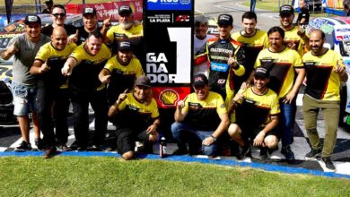 Lugón junto al equipo.