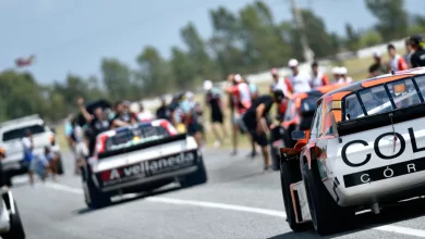 Autos de TC Pista Mouras en la grilla de salida.