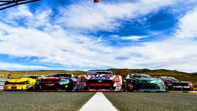 Modelos de TC de nueva generación posando