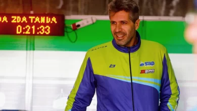 Casetllano sonríe en el box