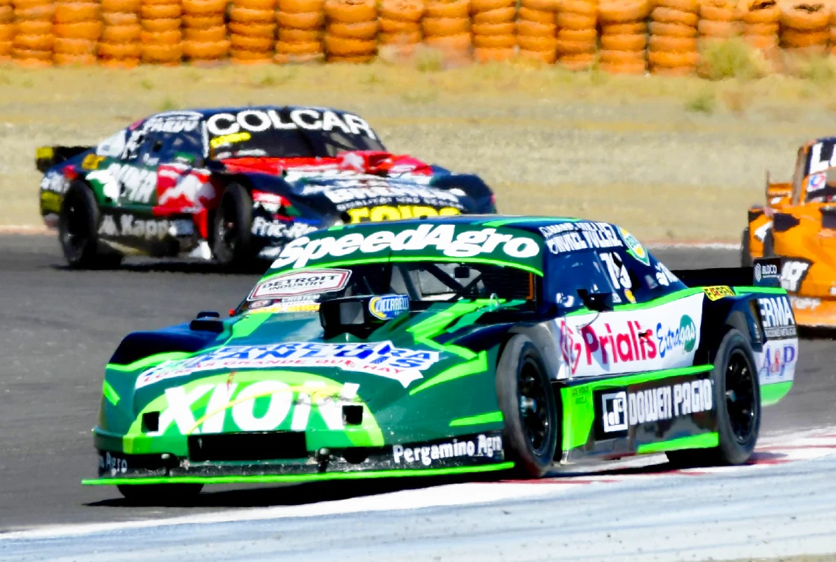 Dodge de Chapur doblando