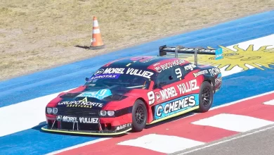 Dodge Challenger de Juan Martín Trucco corriendo en Viedma.