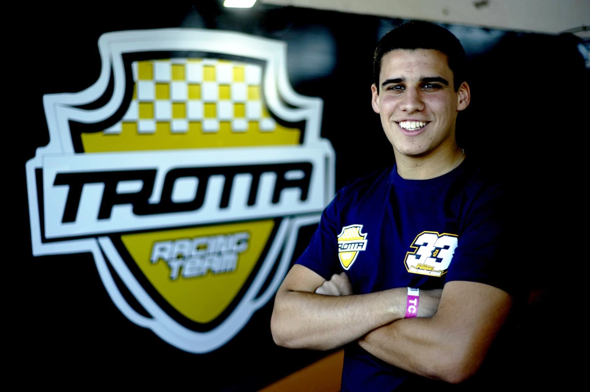 Plano medio de Felipe Bernasconi.