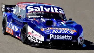 Olmedo corriendo con su Ford la Final del TC Pista,