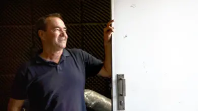Plano medio de Omar "Gurí" Martínez.