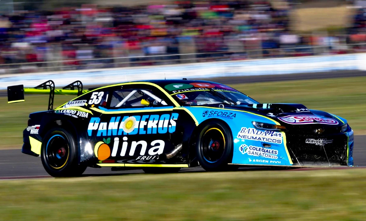 Camaro en la pista