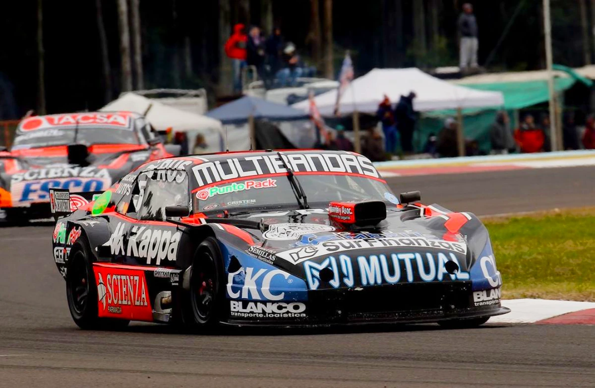 Chevrolet doblando