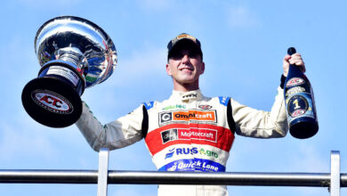 Gianini festejando en el podio.