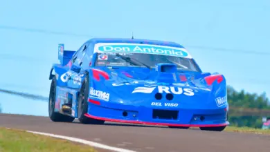 Diego Azar corriendo la clasificación del TC Pista en Posadas con Toyota.