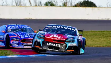 Camaro doblando