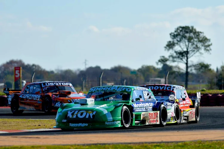 Ford doblando