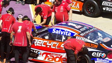 El equipo de Werner trabaja en el Mustang de TC.