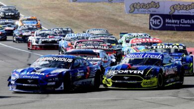 Pelotón de autos de TC.