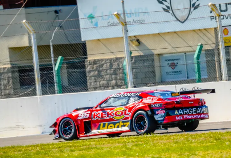 Camaro en la pista