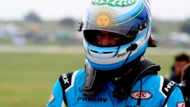 Gini con el casco