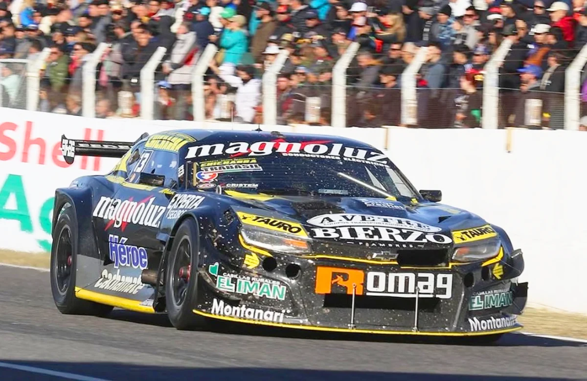 Camaro en la pista