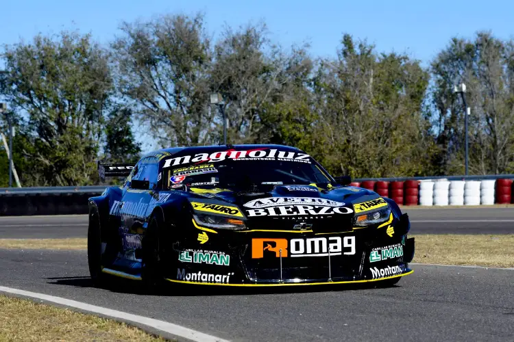 Camaro en la pista